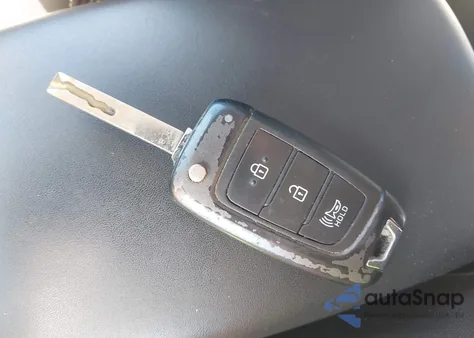 2021 Hyundai Venue Sel from USA, damaged, VIN KMHRC8A36MU112575